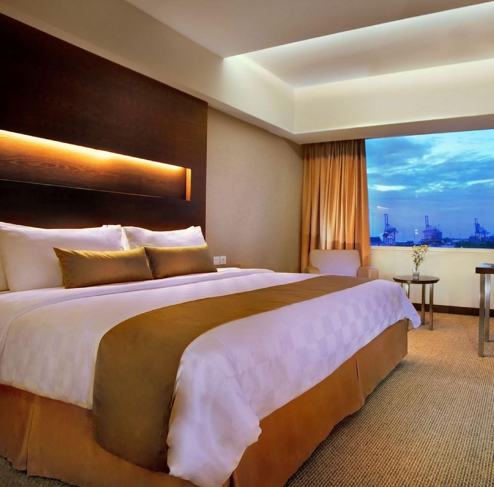 ASTON Makassar Hotel&Convention Center Macáçar Exterior foto